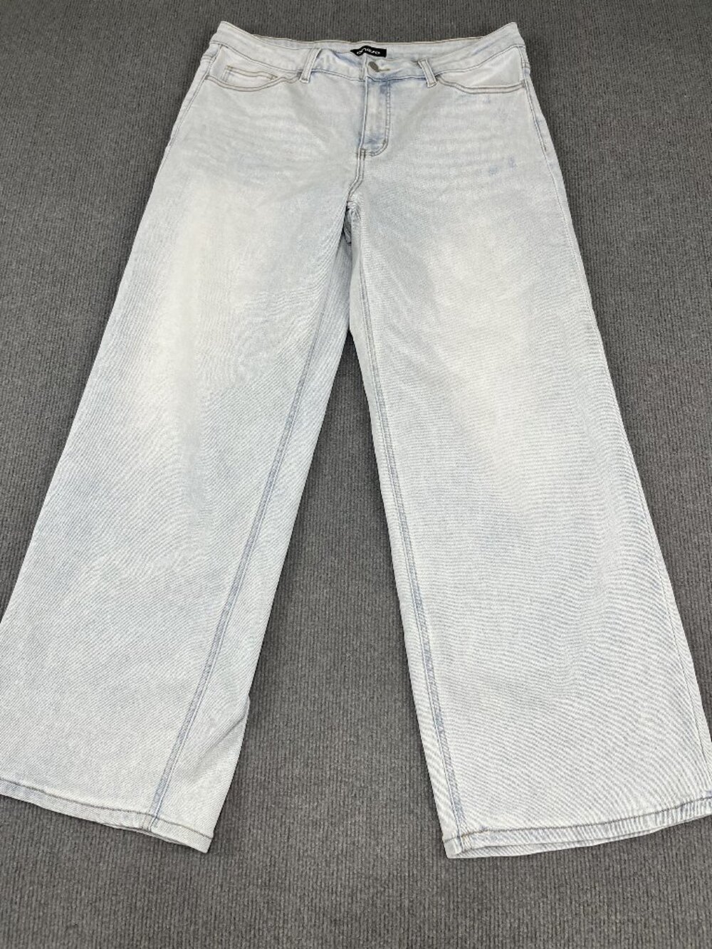Oneso Womens Light Wash Wide Leg Jeans Size 18W
